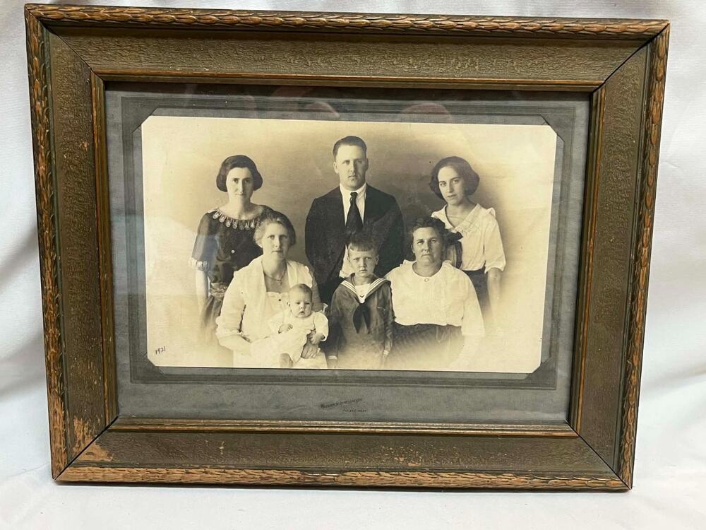 C1920 Painted Wood Frame for 8x11" picture Green Burnished Gold